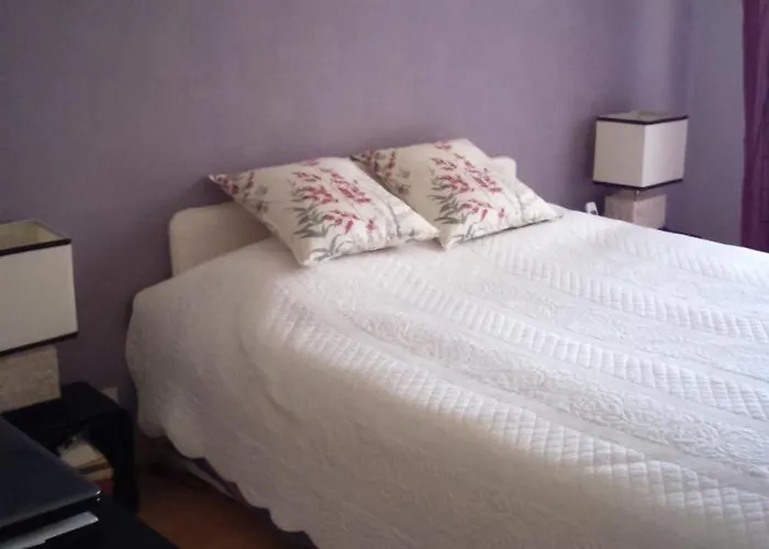 Confortable T3 Sur Balcon A 5 Mn Du Centre Daire