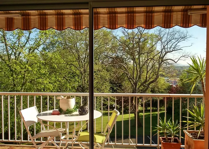 Daire Confortable T3 Sur Balcon A 5 Mn Du Centre *