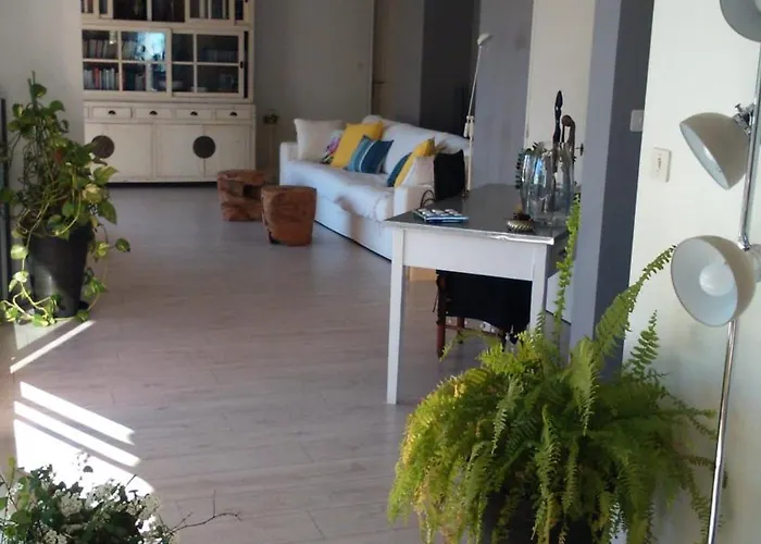 Confortable T3 Sur Balcon A 5 Mn Du Centre Daire *